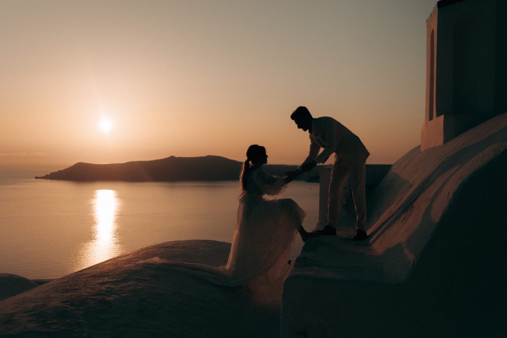 An Otherworldly Wedding in Santorini - Style Guide The Lane