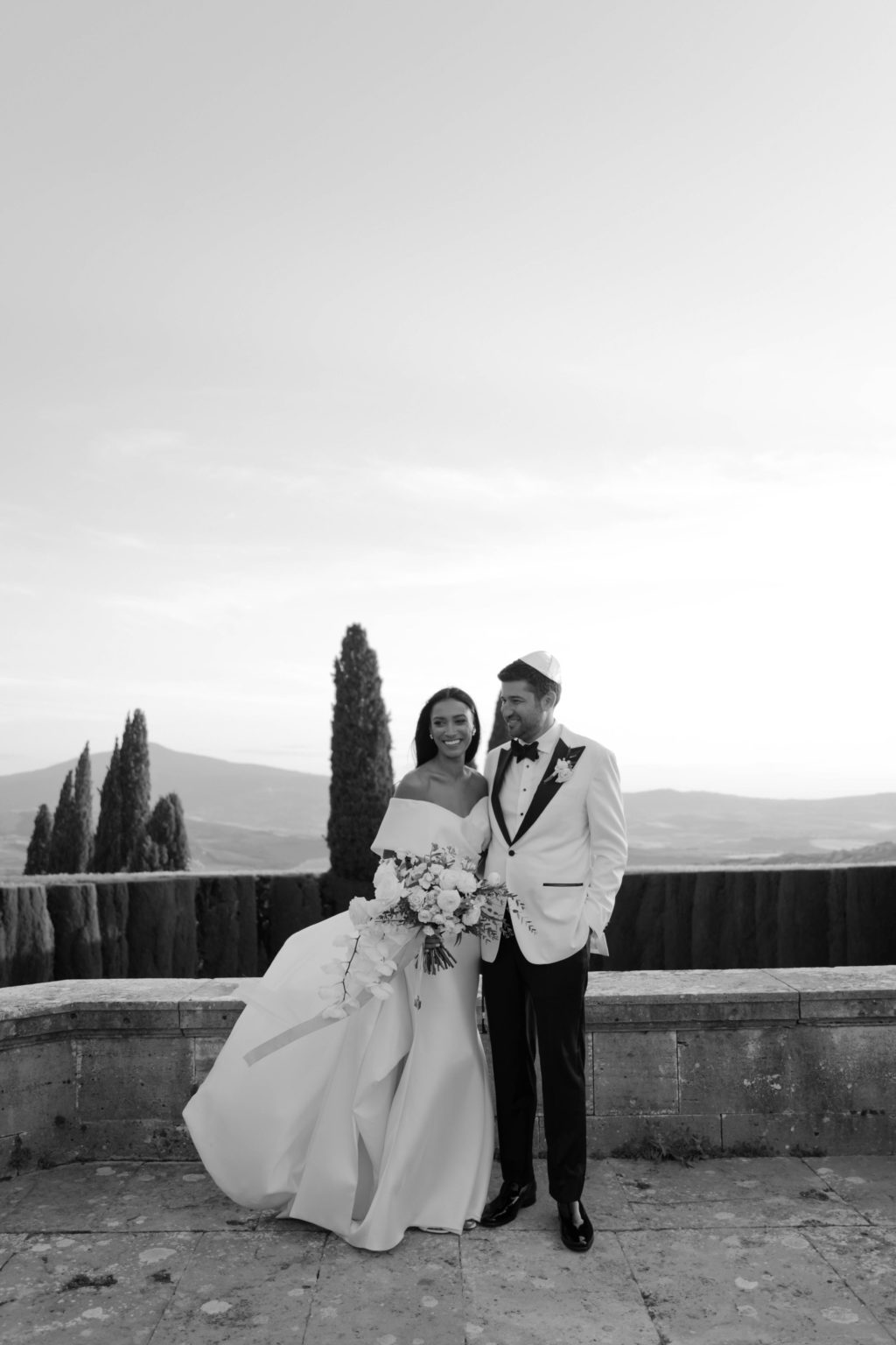 A Tuscan Garden Wedding at La Foce Style Guide The Lane