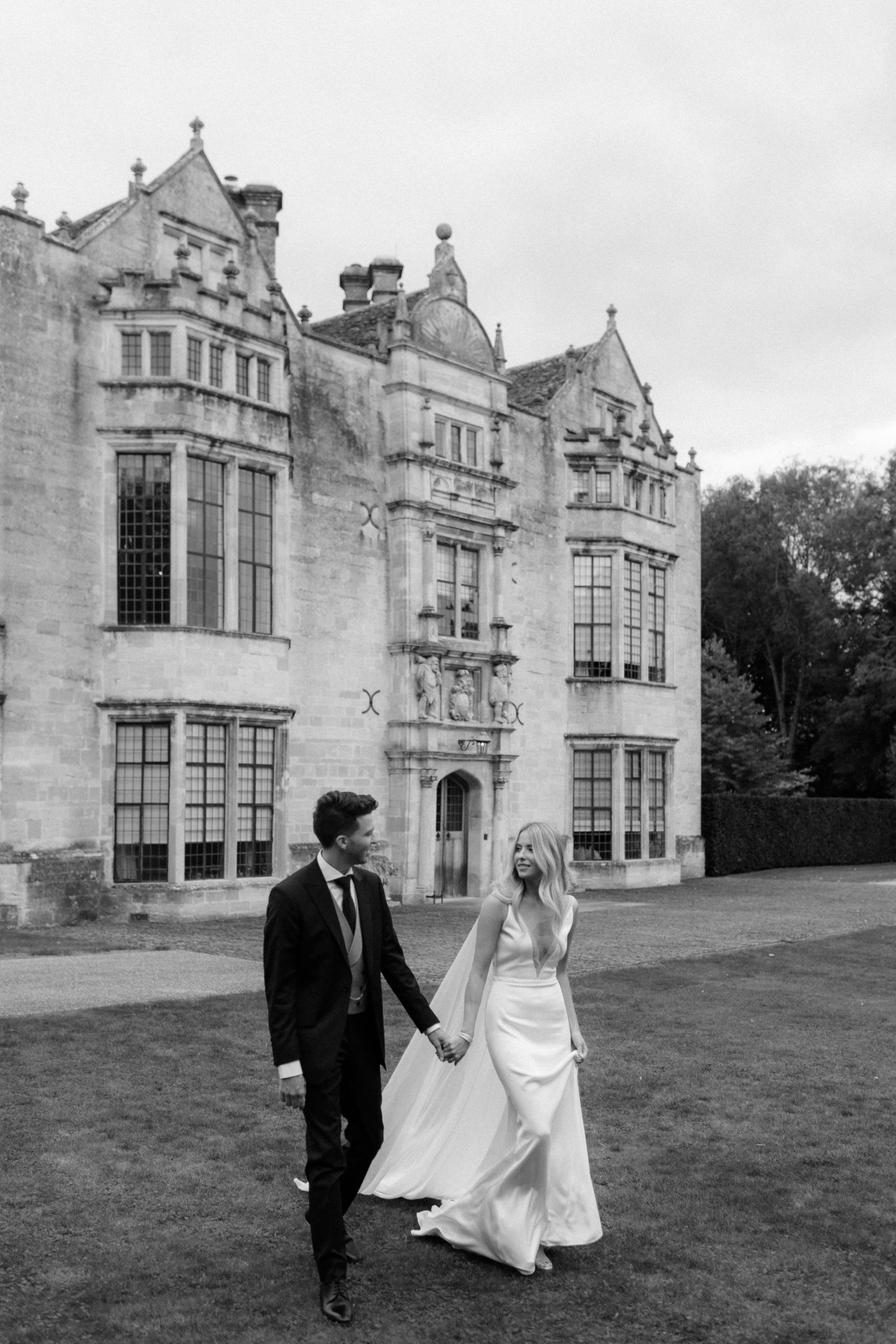 A 16th Century Estate Wedding in the Cotswolds - Style Guide The Lane