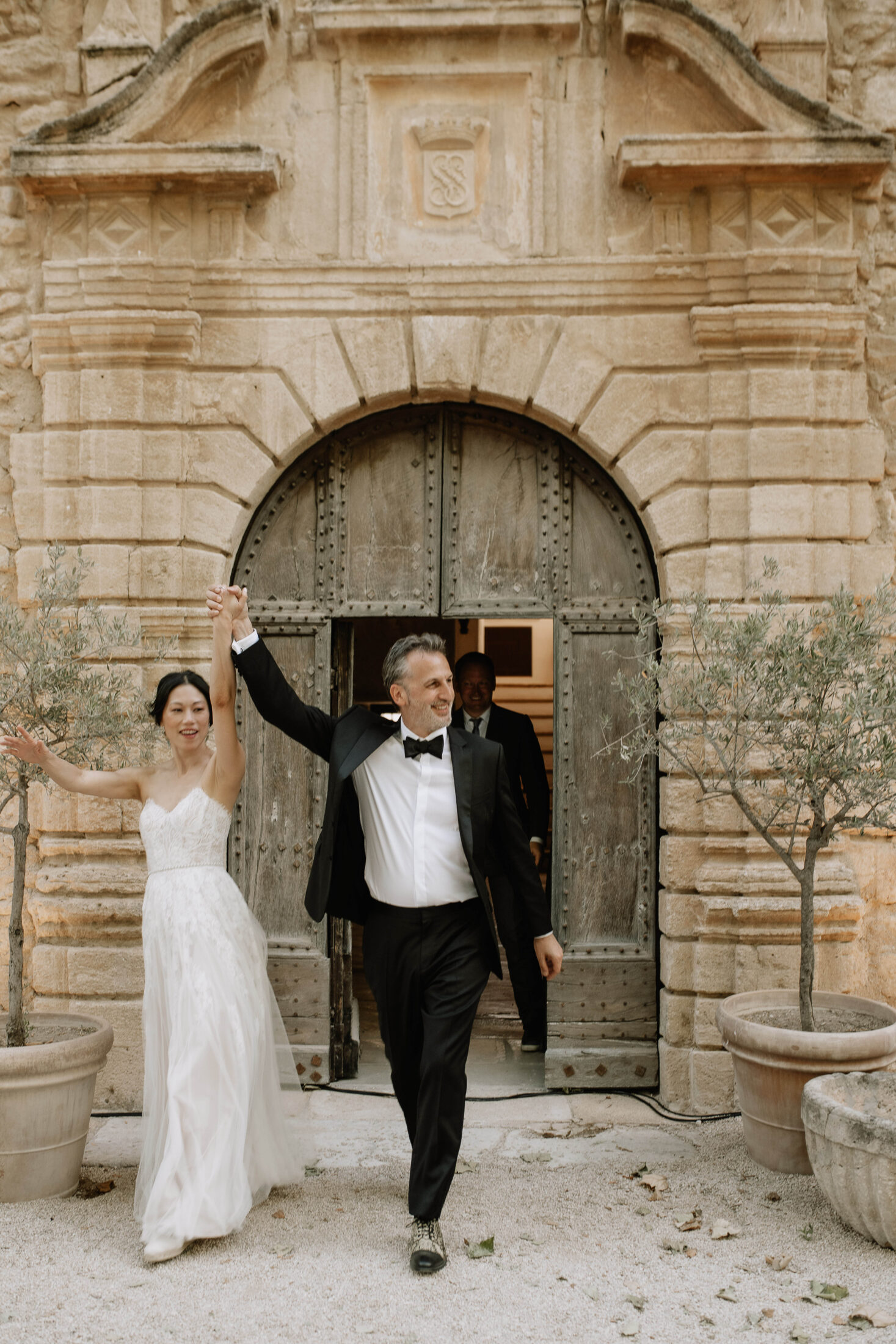 A Garden Wedding at a Provence Château - Style Guide The Lane